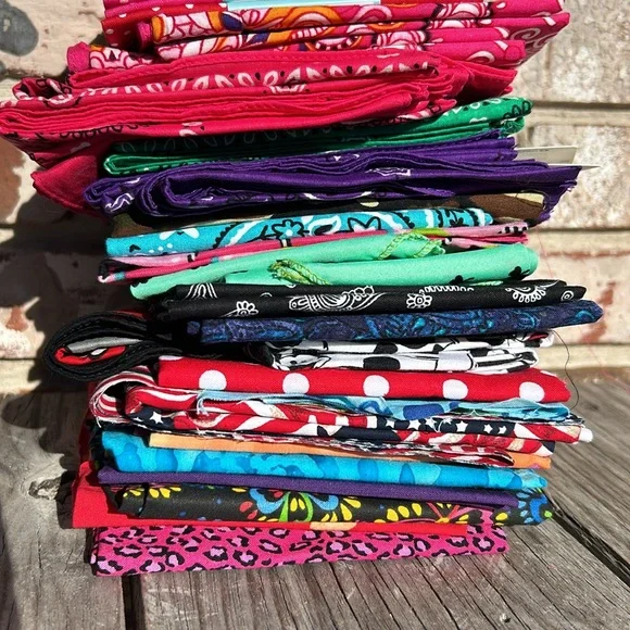 Fat quarter fabric cotton & ornamental floral bandannas fabric square assortment - Picture 5 of 5